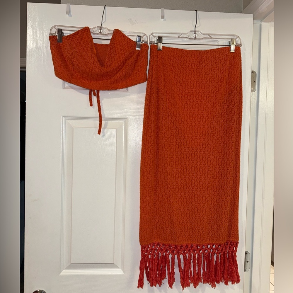 New Never Worn SHEIN Orange Knit Skirt Tropical Boho Set with Fringe - Size L 🧡